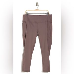 Z by Zella Artemis High Waist Re-Gen 7/8 Length Leggings tan colored large